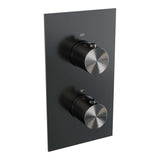 Brauer Gunmetal Edition Thermostatische Inbouw Regendouche 3-Weg Omstelling Set 28 Met 30 Cm Douchekop En Gebogen Muurarm En Staaf Handdouche En Doucheslang En Wandaansluitbocht Gunmetal Geborsteld Pvd